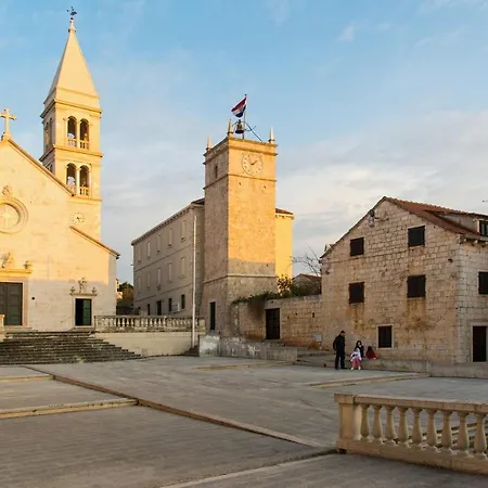 Island Beat Apartament Supetar