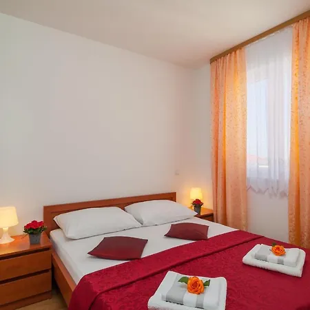 Island Beat * Supetar