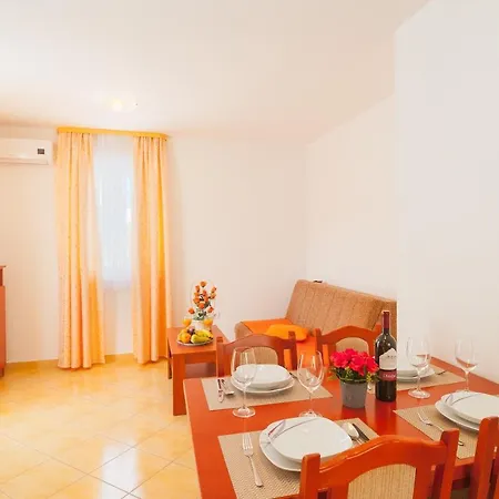 Island Beat Apartament Supetar