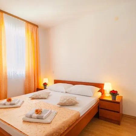 Island Beat Apartament *