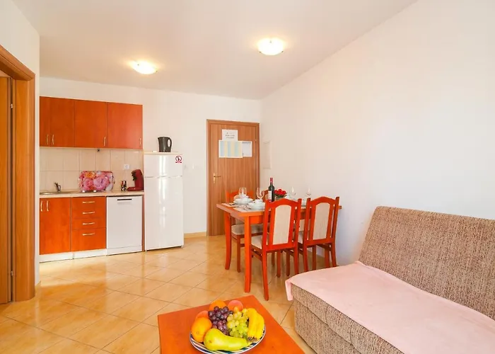 아파트 Island Beat