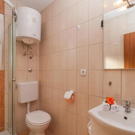 Island Beat Apartment *